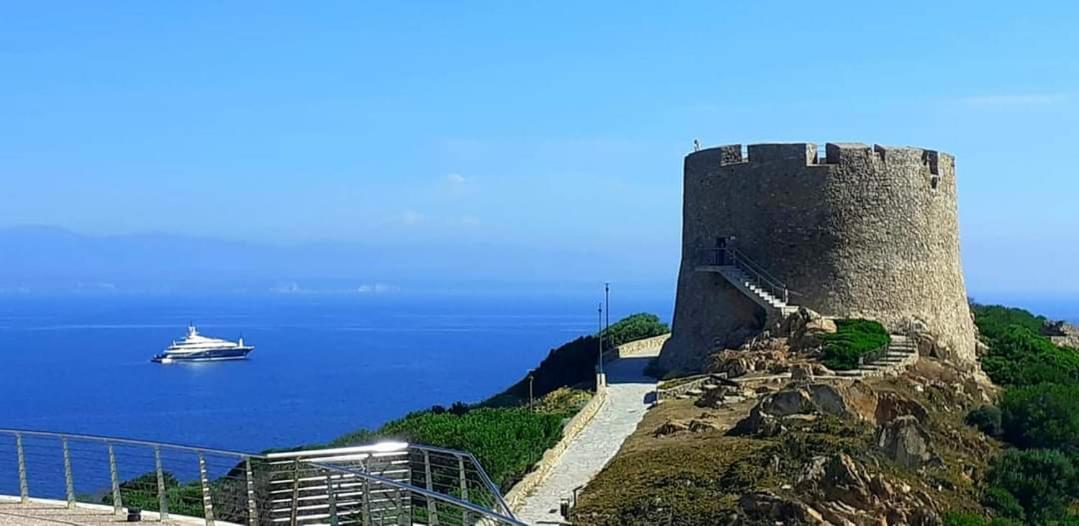 Central Rooms Santa Teresa Gallura Dış mekan fotoğraf